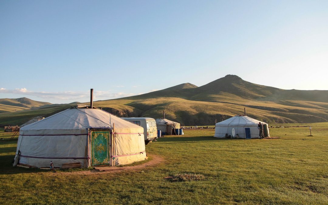Mongolie, de yourte en yourte : au cœur des traditions nomades